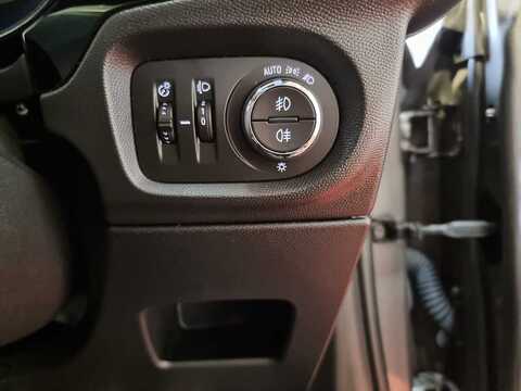 1.2 Turbo SRi Nav Premium Hatchback 5dr Petrol Manual Euro 6 (s/s) (100 ps)