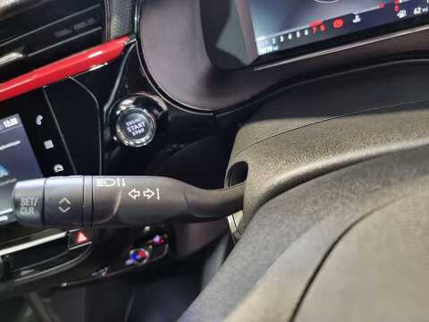 1.2 Turbo SRi Nav Premium Hatchback 5dr Petrol Manual Euro 6 (s/s) (100 ps)