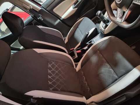 1.0 IG Acenta Limited Edition Hatchback 5dr Petrol Manual Euro 6 (71 ps)