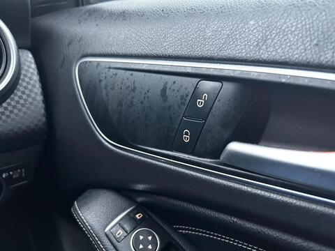 1.5 A180d Sport Hatchback 5dr Diesel Manual Euro 6 (s/s) (109 ps)