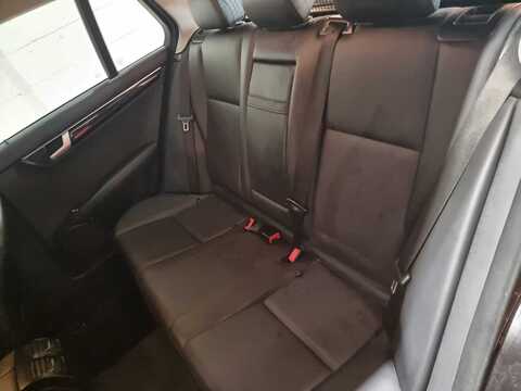 2.1 C220 CDI Executive SE Estate 5dr Diesel G-Tronic+ Euro 5 (s/s) (170 ps)