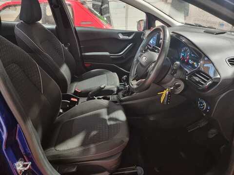 1.0 EcoBoost Zetec Navigation 1.0 5dr Hatchback Manual Petrol