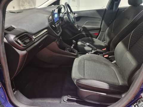 1.0 EcoBoost Zetec Navigation 1.0 5dr Hatchback Manual Petrol