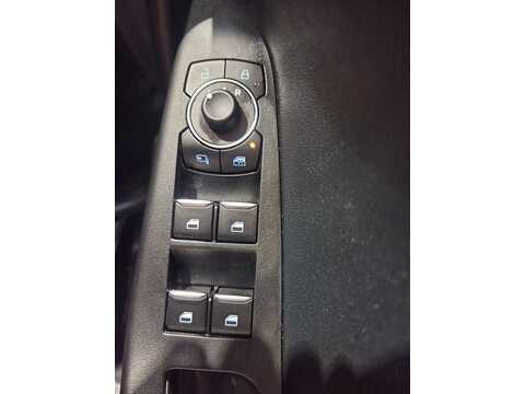 1.0 EcoBoost MHEV ST-Line 1.0 5dr SUV Manual Petrol Hybrid