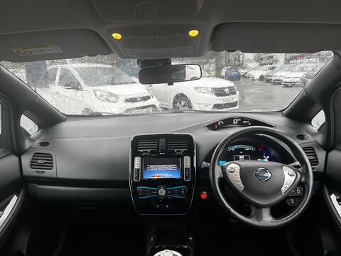 30kWh Tekna Hatchback 5dr Electric Auto (109 bhp)