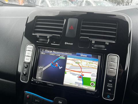 30kWh Tekna Hatchback 5dr Electric Auto (109 bhp)