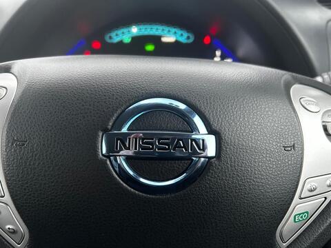 30kWh Tekna Hatchback 5dr Electric Auto (109 bhp)