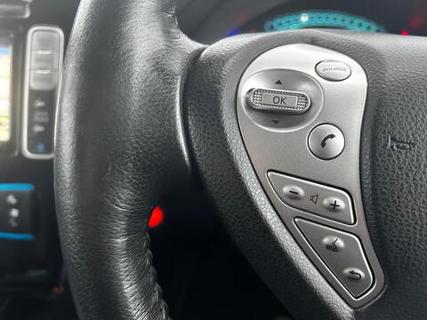 30kWh Tekna Hatchback 5dr Electric Auto (109 bhp)