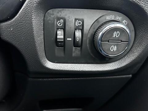 1.2 Turbo Elite Nav Premium Hatchback 5dr Petrol Manual Euro 6 (s/s) (100 ps)