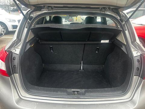 1.2 DIG-T Tekna Hatchback 5dr Petrol Manual Euro 6 (s/s) (115 ps)