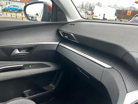 1.2 PureTech Active SUV 5dr Petrol Manual Euro 6 (s/s) (130 ps)