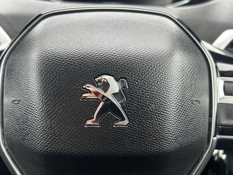 1.2 PureTech Active SUV 5dr Petrol Manual Euro 6 (s/s) (130 ps)