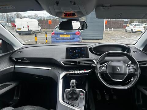 1.2 PureTech Active SUV 5dr Petrol Manual Euro 6 (s/s) (130 ps)