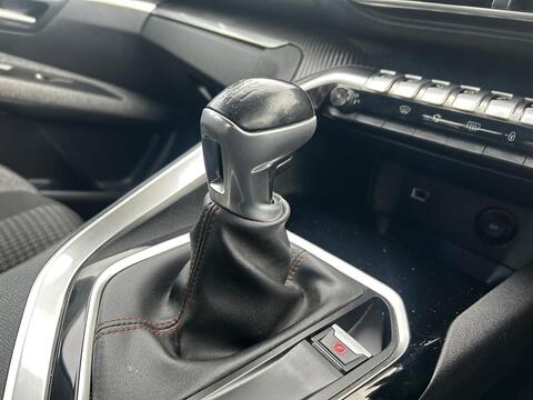 1.2 PureTech Active SUV 5dr Petrol Manual Euro 6 (s/s) (130 ps)