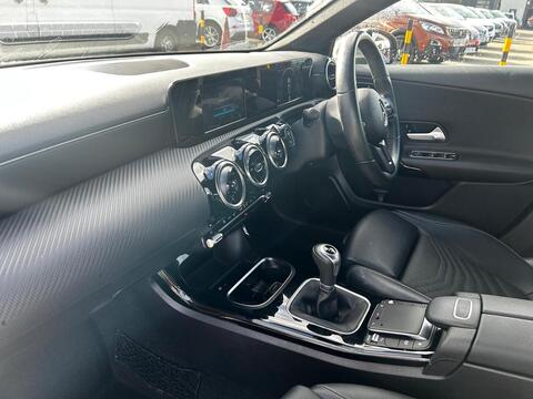 1.5 A180d SE Hatchback 5dr Diesel Manual Euro 6 (s/s) (116 ps)