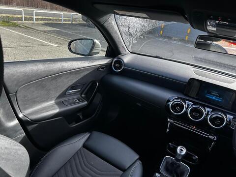 1.5 A180d SE Hatchback 5dr Diesel Manual Euro 6 (s/s) (116 ps)