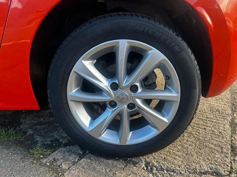 1.2 Turbo SE Hatchback 5dr Petrol Manual Euro 6 (s/s) (100 ps)