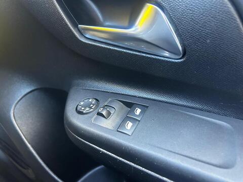 1.2 Turbo SE Hatchback 5dr Petrol Manual Euro 6 (s/s) (100 ps)