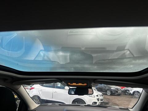 dCi N-Connecta Glass Roof Pack 1.5 5dr SUV Manual Diesel