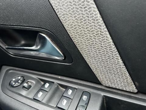 1.2 PureTech Sense Plus Hatchback 5dr Petrol Manual Euro 6 (s/s) (130 ps)