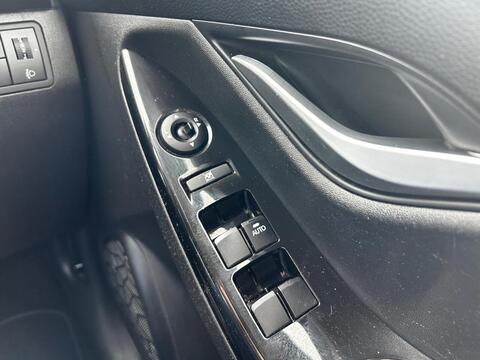 1.6 Active Hatchback 5dr Petrol Auto Euro 5 (123 bhp)