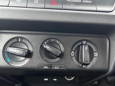 1.2 TSI SE Hatchback 5dr Petrol Manual Euro 6 (s/s) (90 ps)