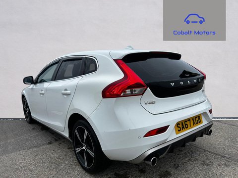 2.0 D2 R-Design Nav Plus Hatchback 5dr Diesel Manual Euro 6 (s/s) (120 ps)