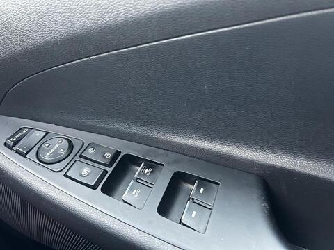 1.6 GDi Premium SUV 5dr Petrol Manual Euro 6 (s/s) (132 ps)