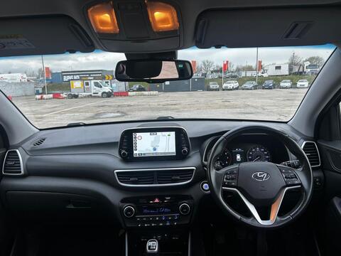 1.6 GDi Premium SUV 5dr Petrol Manual Euro 6 (s/s) (132 ps)