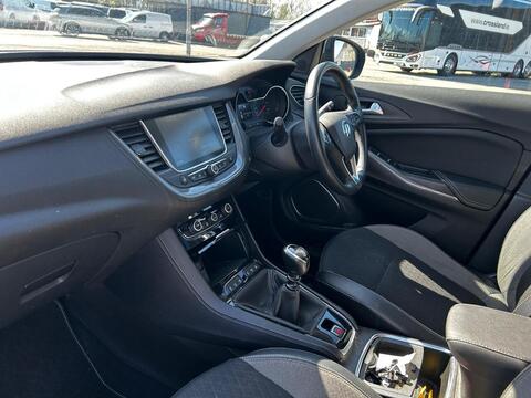 1.2 Turbo Sport Nav SUV 5dr Petrol Manual Euro 6 (s/s) (130 ps)