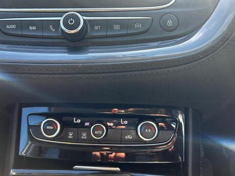 1.2 Turbo Sport Nav SUV 5dr Petrol Manual Euro 6 (s/s) (130 ps)