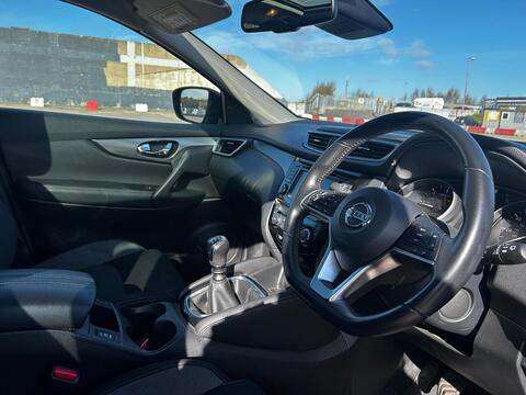 dCi N-Connecta Glass Roof Pack 1.5 5dr SUV Manual Diesel