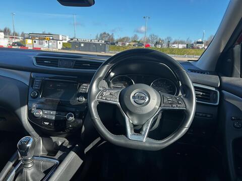 dCi N-Connecta Glass Roof Pack 1.5 5dr SUV Manual Diesel