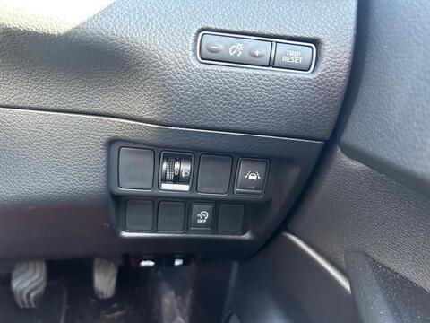 dCi N-Connecta Glass Roof Pack 1.5 5dr SUV Manual Diesel