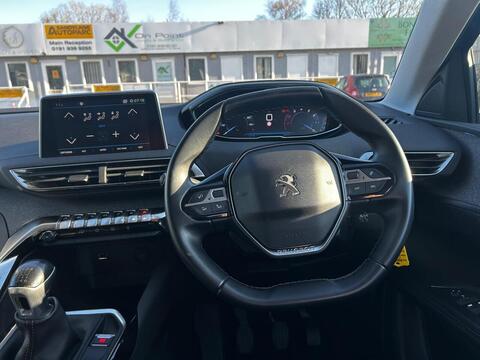 1.2 PureTech Allure SUV 5dr Petrol Manual Euro 6 (s/s) (130 ps)