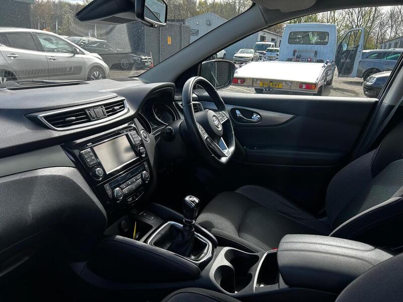 Nissan 1.5 dCi N-Connecta SUV 5dr Diesel Manual Euro 6 (s/s) (115 ps)