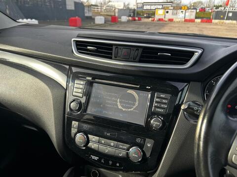 dCi N-Connecta Glass Roof Pack 1.6 5dr SUV Automatic Diesel