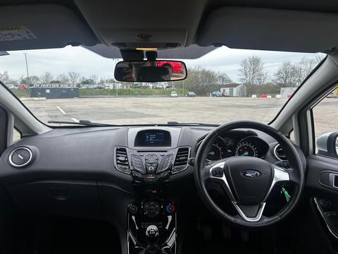 1.0T EcoBoost Zetec Hatchback 5dr Petrol Manual Euro 6 (s/s) (100 ps)