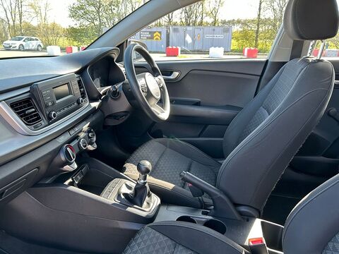 1.2 1 Hatchback 5dr Petrol Manual Euro 6 (s/s) (83 bhp)
