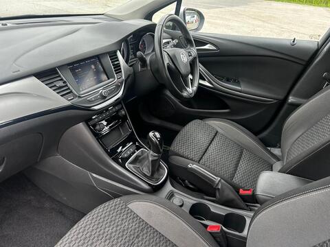 1.2 Turbo SRi Hatchback 5dr Petrol Manual Euro 6 (s/s) (145 ps)