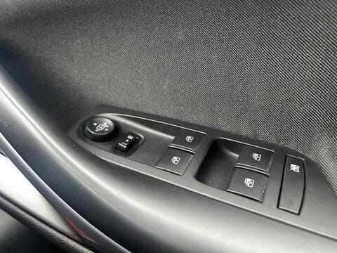 1.2 Turbo SRi Hatchback 5dr Petrol Manual Euro 6 (s/s) (145 ps)