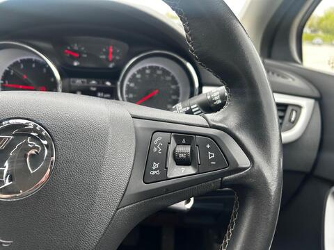 1.2 Turbo SRi Hatchback 5dr Petrol Manual Euro 6 (s/s) (145 ps)