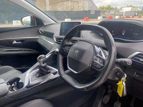 1.2 PureTech Allure SUV 5dr Petrol Manual Euro 6 (s/s) (130 ps)