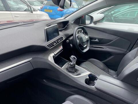 1.2 PureTech Allure SUV 5dr Petrol Manual Euro 6 (s/s) (130 ps)