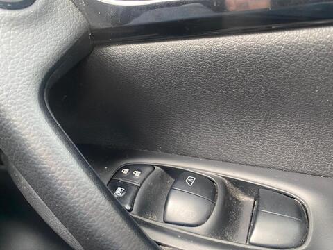 1.5 dCi Tekna SUV 5dr Diesel Manual 2WD Euro 6 (s/s) (110 ps)