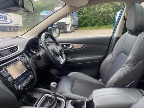 DIG-T Tekna Glass Roof Pack 1.2 5dr SUV Manual Petrol