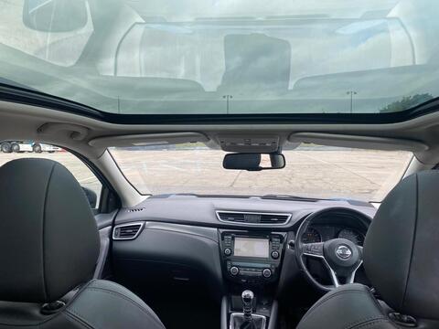 DIG-T Tekna Glass Roof Pack 1.2 5dr SUV Manual Petrol
