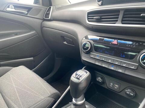 1.6 CRDi MHEV SE Nav SUV 5dr Diesel Hybrid Manual Euro 6 (s/s) (115 ps)