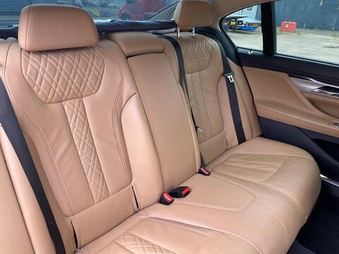 3.0 740Li Saloon 4dr Petrol Auto Euro 6 (s/s) (326 ps)