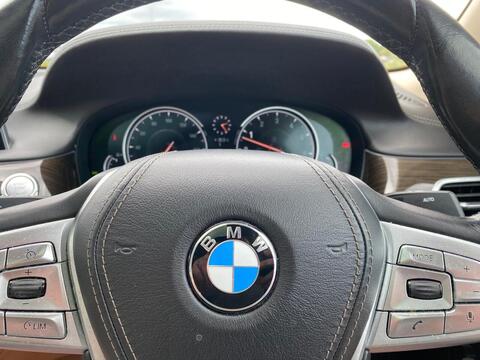 3.0 740Li Saloon 4dr Petrol Auto Euro 6 (s/s) (326 ps)